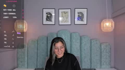 Snapshot of karoll_santos chatting on 02.13.25 Karol Santos online show from 02.13.25
