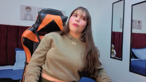 karoly online show from 10.24.25