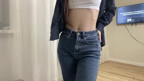 Snapshot of karongene chatting on 04.15.26 Lia online show from 04.15.26