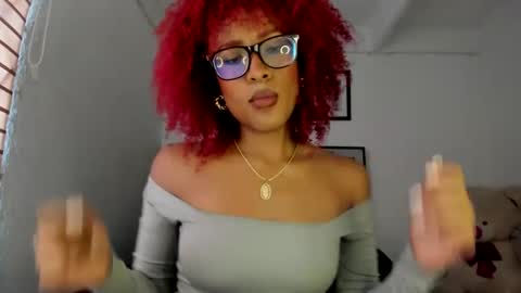 Snapshot of kasielopez chatting on 01.25.25 Kasie lopez online show from 01.25.25