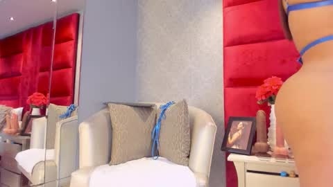 Snapshot of kassandrahall chatting on 11.05.25 Kasandra Hall online show from 11.05.25