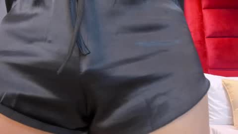 Snapshot of kassandrahall chatting on 11.07.25 Kasandra Hall online show from 11.07.25