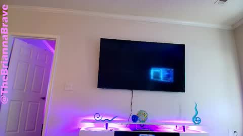 BriannaBrave online show from 02.10.26