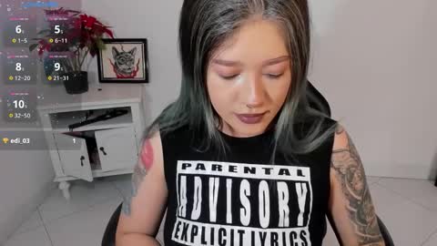 Alicia online show from 11.27.25