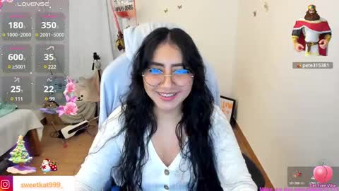 Snapshot of kat_ly_chan chatting on 12.20.24 Kat online show from 12.20.24
