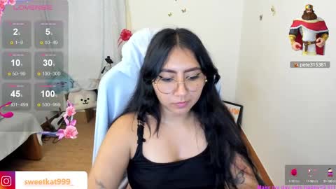 Snapshot of kat_ly_chan chatting on 02.06.25 Kat online show from 02.06.25