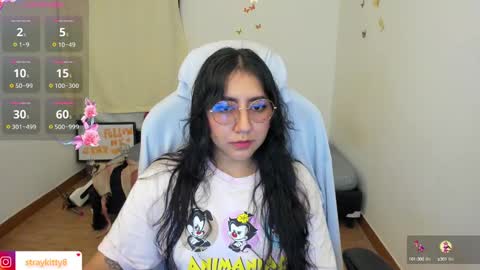 Snapshot of kat_ly_chan chatting on 10.10.25 Kat online show from 10.10.25