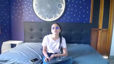 Katalina online show from 11.04.25