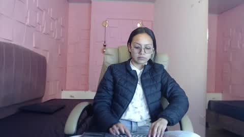 Katalina online show from 03.23.26