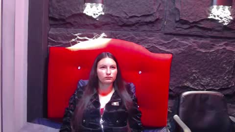 Katalina online show from 10.07.25