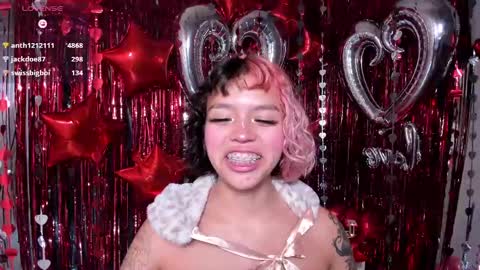 Snapshot of katalina_garcia chatting on 02.19.25 Kata Garcia online show from 02.19.25