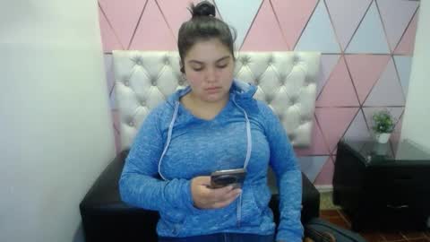 Snapshot of katalina_santana25 chatting on 02.26.26 katalina santana25 online show from 02.26.26