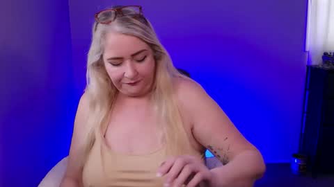 Kat D Sinclair online show from 03.01.26