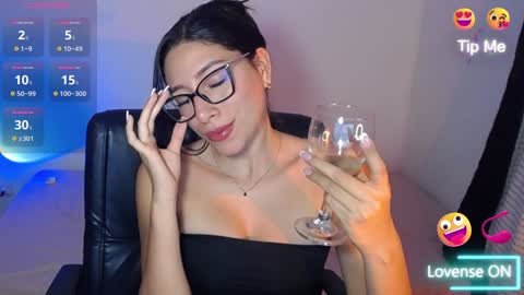 Carla Palmer online show from 01.12.25