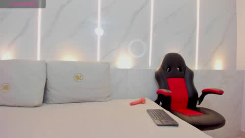 kate bould online show from 04.11.26