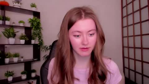 Snapshot of kate_cuddle chatting on 04.24.26 Kate online show from 04.24.26