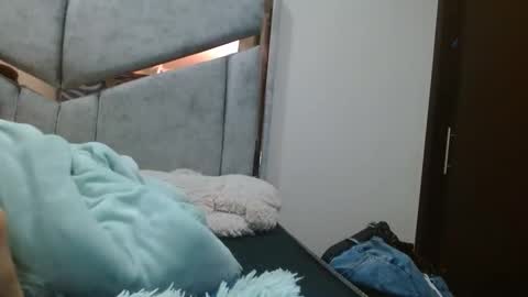 Snapshot of kate_davies chatting on 02.15.26 kate online show from 02.15.26