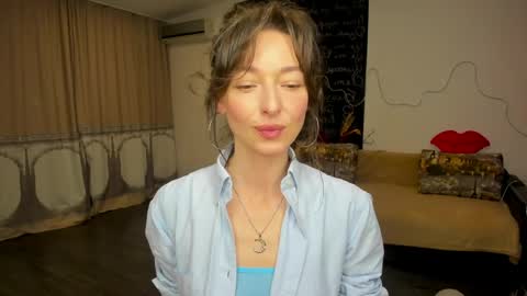 Snapshot of kate_millersi chatting on 04.09.26 Kare online show from 04.09.26