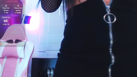 Kate  online show from 02.04.25