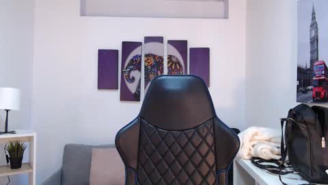 Kate  online show from 11.06.25