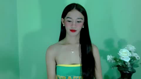 Snapshot of kate_romance chatting on 01.08.25 Kate online show from 01.08.25