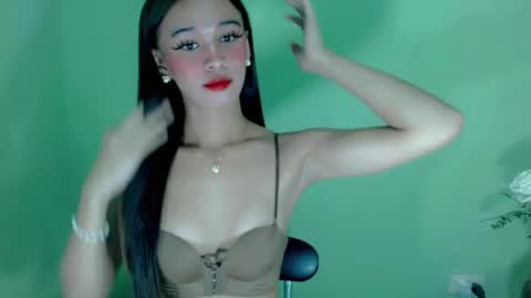 Snapshot of kate_romance chatting on 01.15.25 Kate online show from 01.15.25