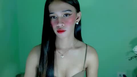 Snapshot of kate_romance chatting on 01.16.25 Kate online show from 01.16.25