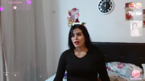 kateangelly online show from 12.17.25