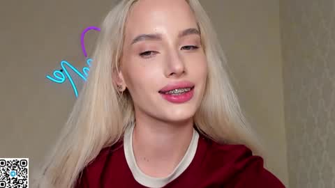 Snapshot of katebremar chatting on 12.14.24 online show from 12.14.24