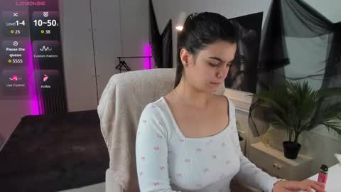 Kate online show from 11.30.25