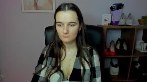 Kate  online show from 12.20.25