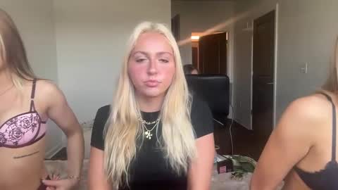 Snapshot of kateharperr chatting on 10.08.25 kateharperr online show from 10.08.25