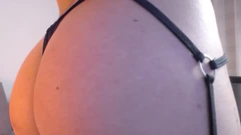 Snapshot of katejolie chatting on 11.25.25 Help me with rate thanks online show from 11.25.25