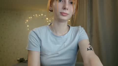 Snapshot of katekalen chatting on 01.22.25 Kate Bunny online show from 01.22.25