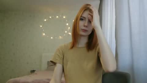 Snapshot of katekalen chatting on 02.20.25 Kate Bunny online show from 02.20.25