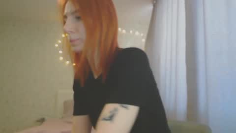 Snapshot of katekalen chatting on 02.25.25 Kate Bunny online show from 02.25.25