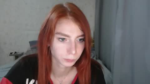 Snapshot of katekalen chatting on 09.23.25 Kate Bunny online show from 09.23.25