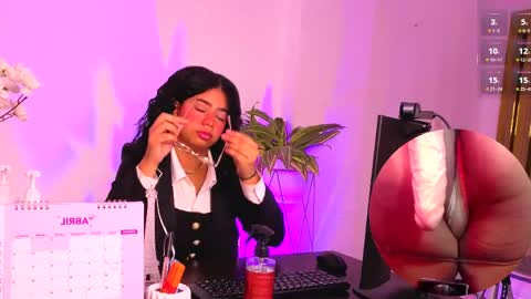 Snapshot of katelovings chatting on 04.02.26 katelovings online show from 04.02.26