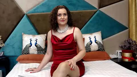 KateQueenston --  online show from 02.07.26