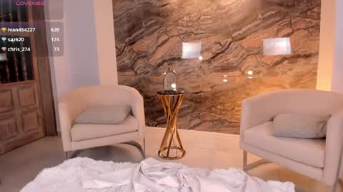 K A T E  online show from 02.04.25