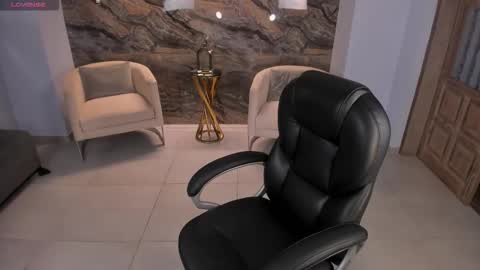 K A T E  online show from 10.08.25