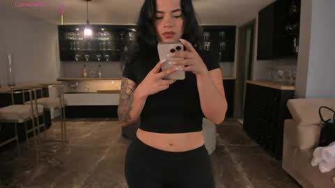 K A T E  online show from 04.18.26