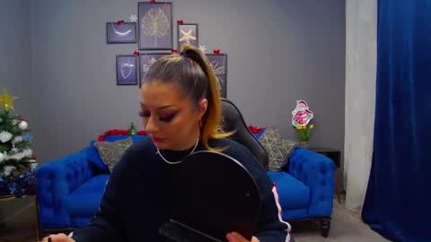 Kate online show from 12.17.24