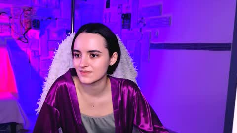 katewillows online show from 02.06.26