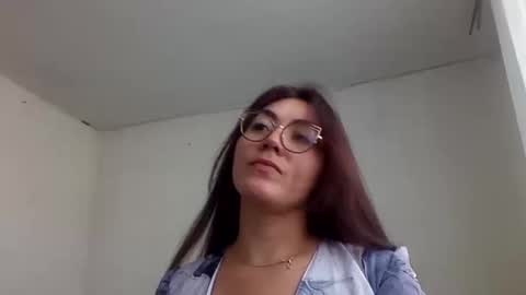 Snapshot of katha_steele_ chatting on 01.11.25 catalina online show from 01.11.25