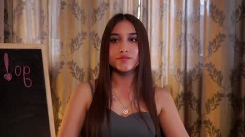 OLIVIA  online show from 04.17.26