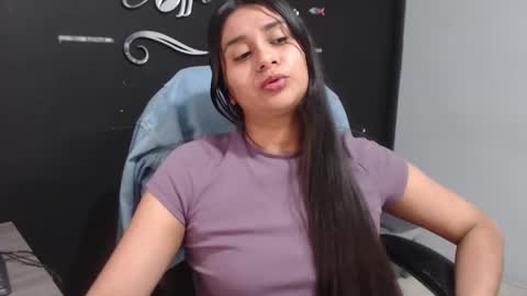 Call me Lau  online show from 10.26.25