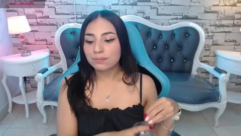 Snapshot of kathe_ryder_v chatting on 12.18.24 katherin online show from 12.18.24