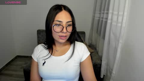 Snapshot of kathe_ryder_v chatting on 09.14.25 katherin online show from 09.14.25