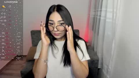 Snapshot of kathe_ryder_v chatting on 09.21.25 katherin online show from 09.21.25